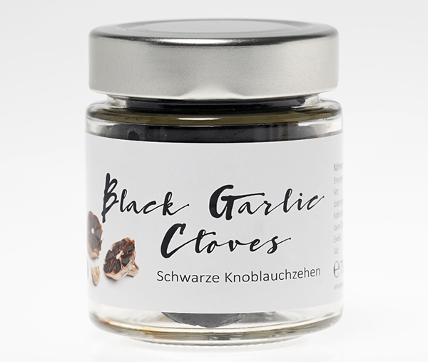 media/image/emo-black-garlic-cloves.png